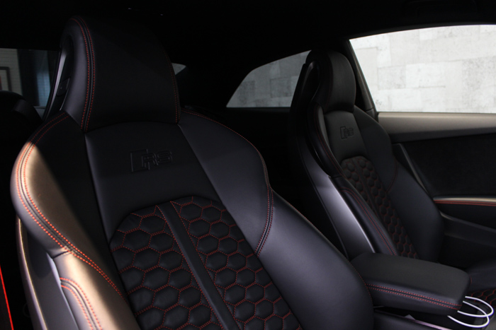 アウディ RS5 グレイシアホワイトメタリック シートコーティング 運転席
