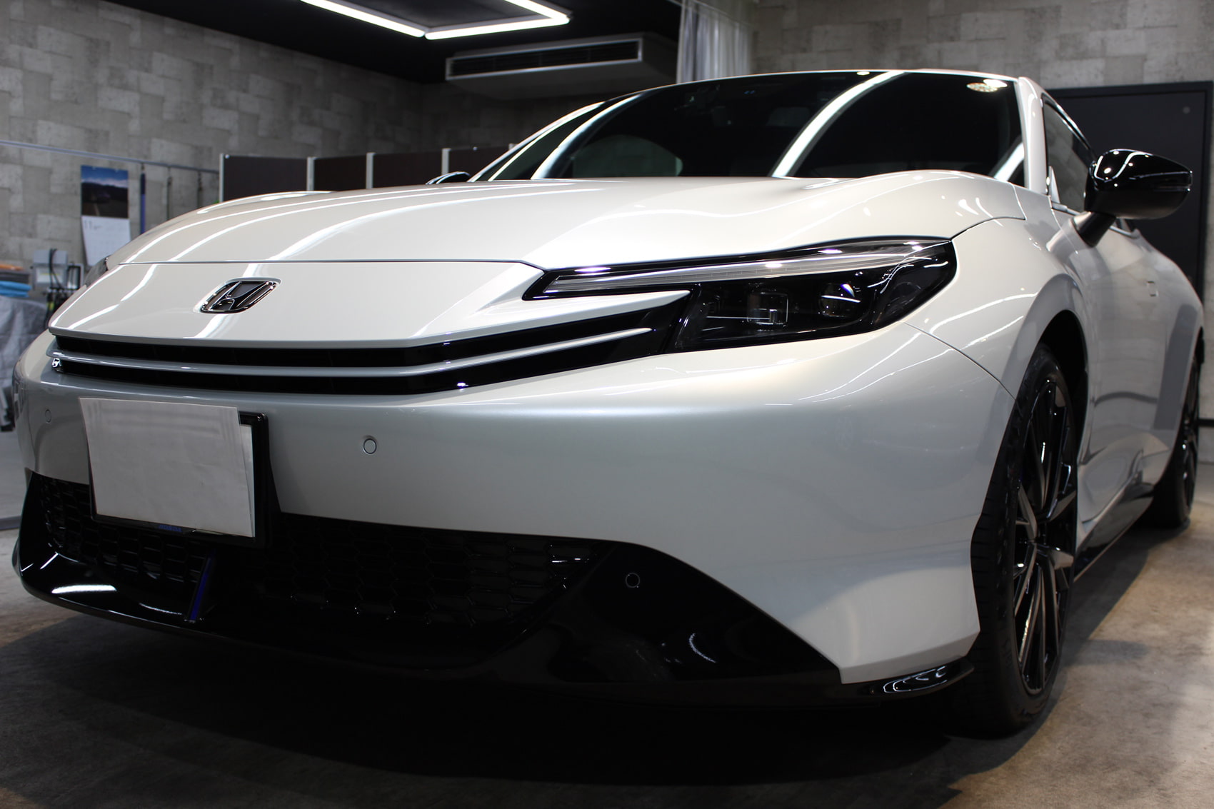 ホンダ プレリュード ムーンリットホワイトパール フロントバンパー左