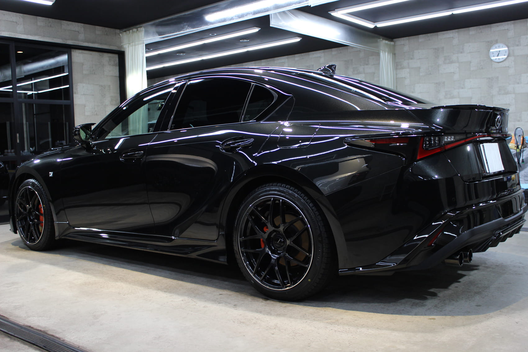 レクサス IS 300h Fスポーツ グラファイトブラックガラスフレーク ドア